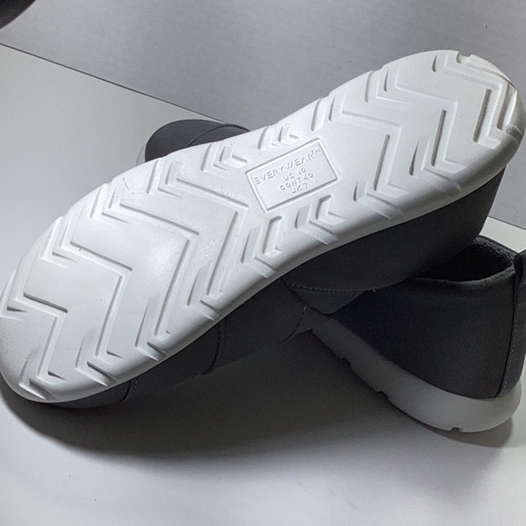 ISOTONER Zenz Women’s Stretch Satin Slip-On Walking Shoe, - Picture 8 of 8